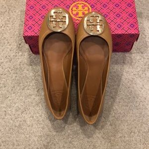 Tory Burch Tan/Gold Reva Ballet Flats